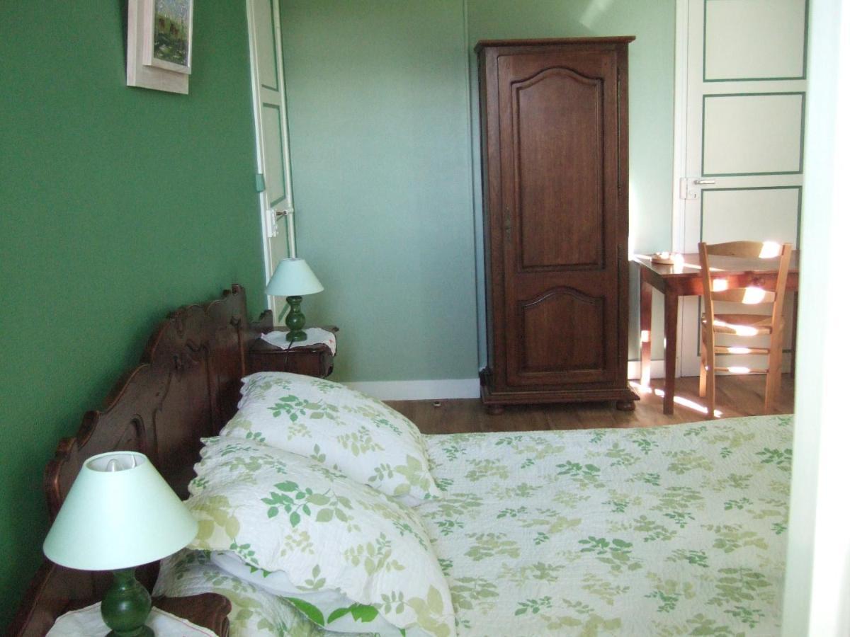 Ferme De La Riviere Bed & Breakfast Petiville  Екстериор снимка